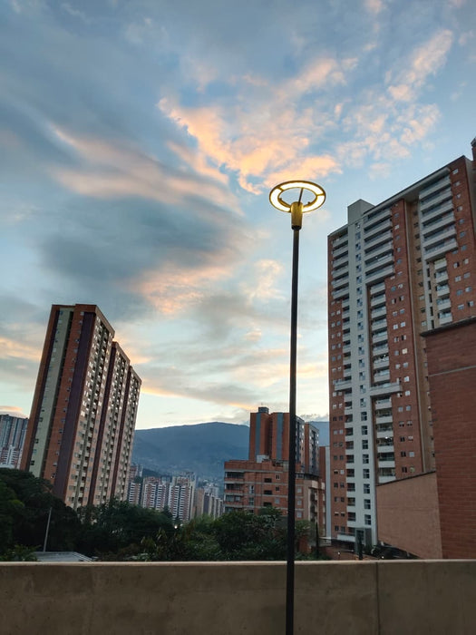 Luminaria tipo poste LED - ZEUS